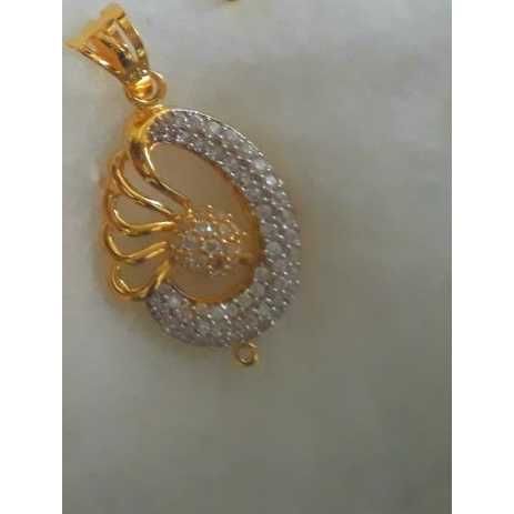 18KT Gold Ladies Fancy Pendant