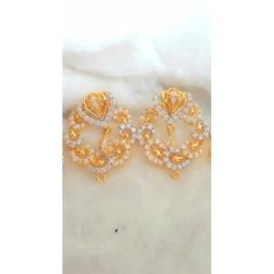 18KT Gold Ladies Indian Stylish Earrings