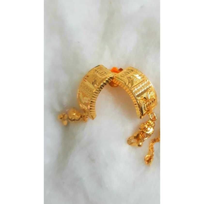 18KT Gold Ladies Indian Fancy Earrings
