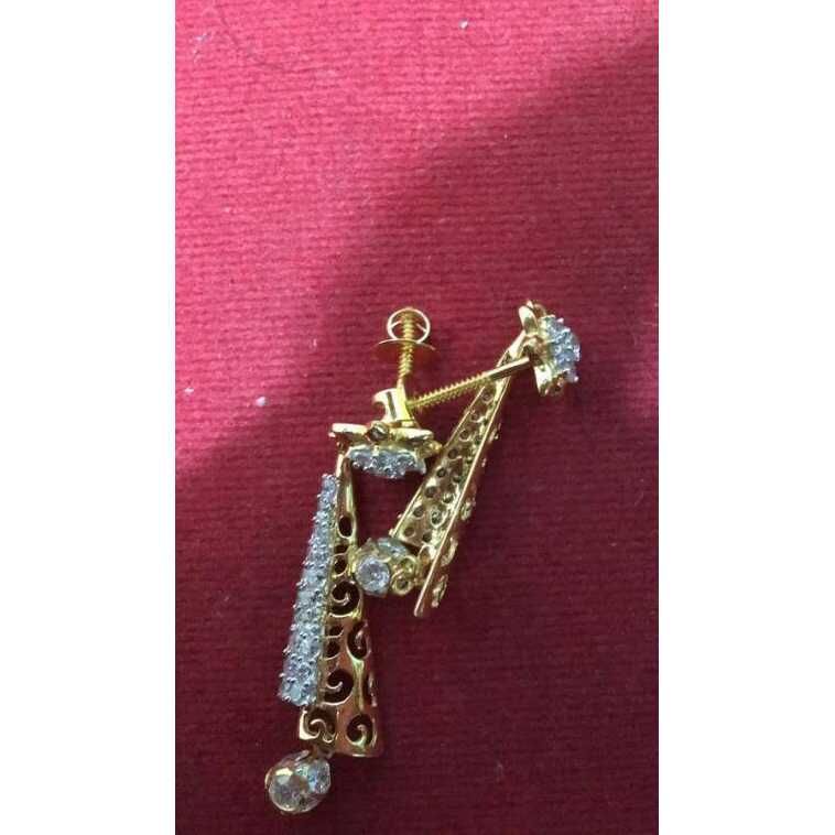 18KT Gold Ladies Indian Fancy Earrings