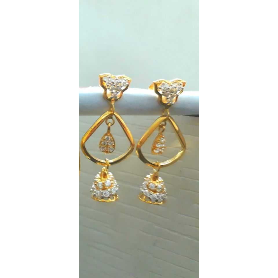 18KT Gold Ladies Stylish Indian Earring