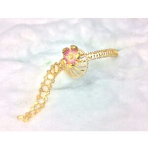 18KT Flower Style Ladies Gold Bracelete