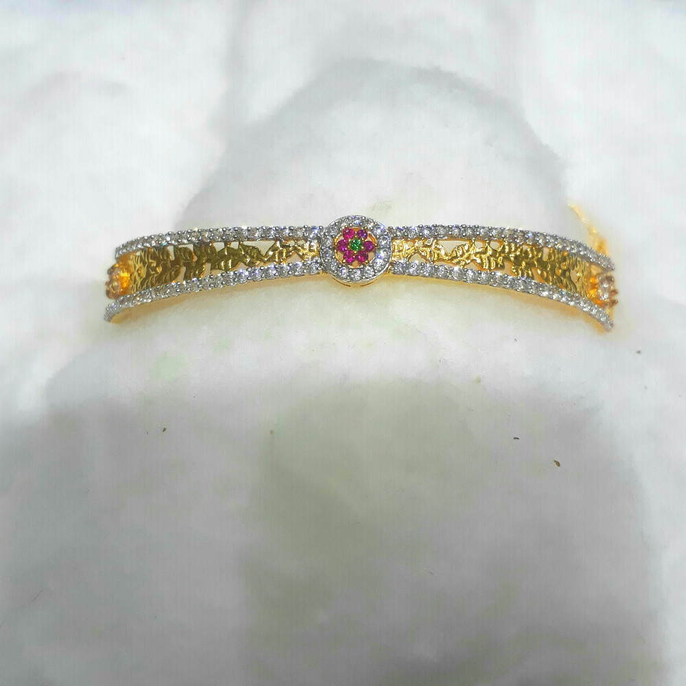 18crt gemstone ladies bracelet