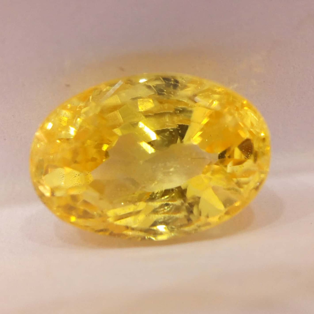 5.15ct oval yellow yellow-sapphire-pukhraj