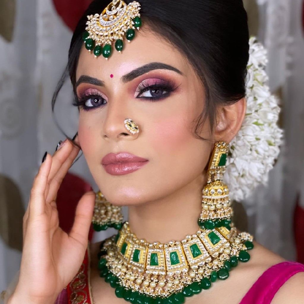 gold plated pachhi kundan green beads hangings nackless