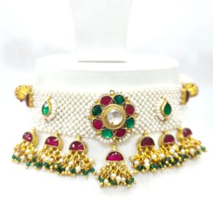 Full choker with flower design hanging ruby and emerald stone necklace set 1598