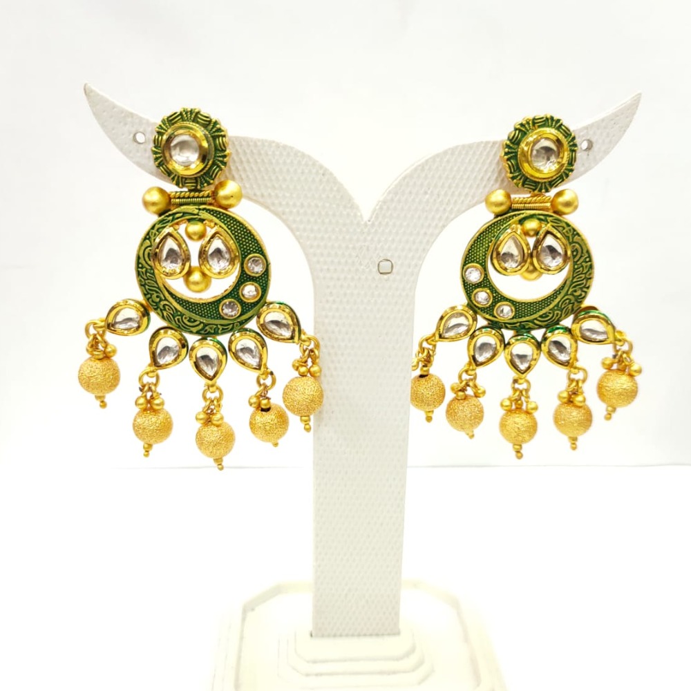Choker with green color design with hanging gold plated moti necklace set 1438