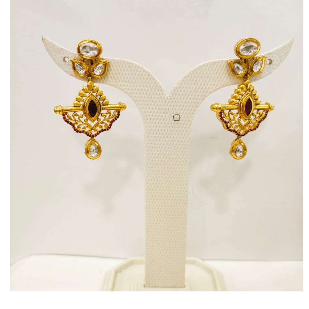 String choker with kundan work and traditional design set 1468 - Image 2