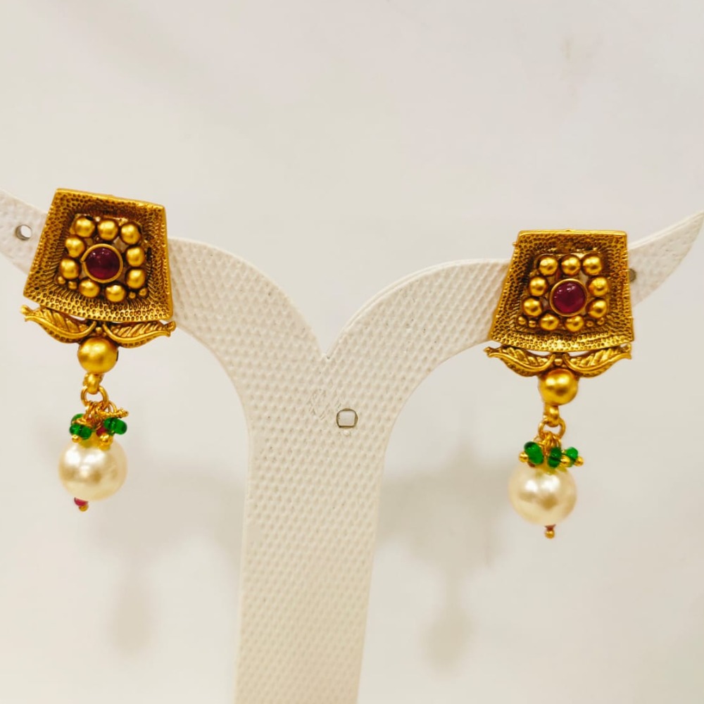 Antique Square Shape Gold plated choker set with Bead design 1355 - Image 3