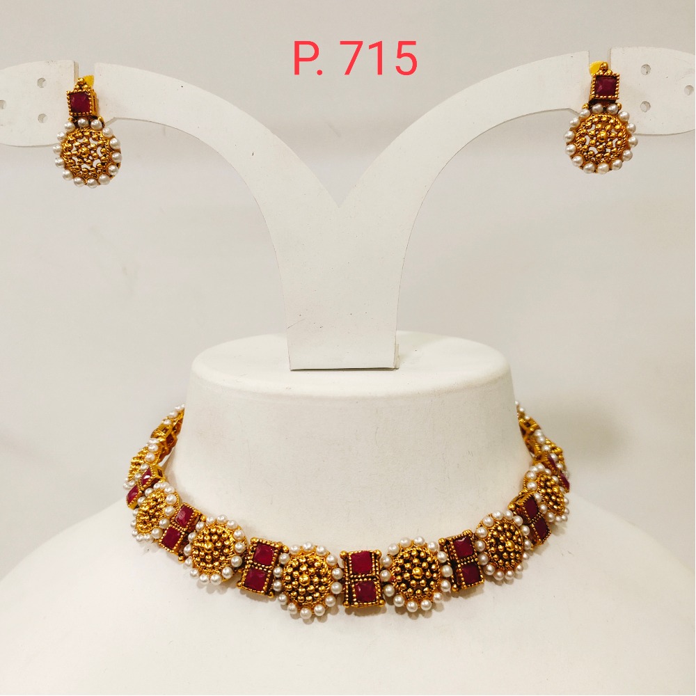 Gold tone square shape red(ruby) stone choker set combination with pearl 1287
