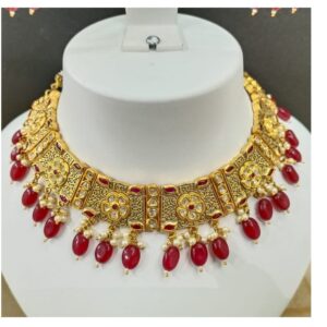 Maharani style design with kundan and hangin ruby set 1286