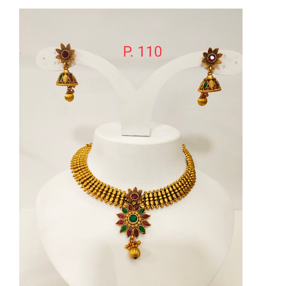 Gold Polish Flower work Design Kundan Choker Set with Red & green stone 1276