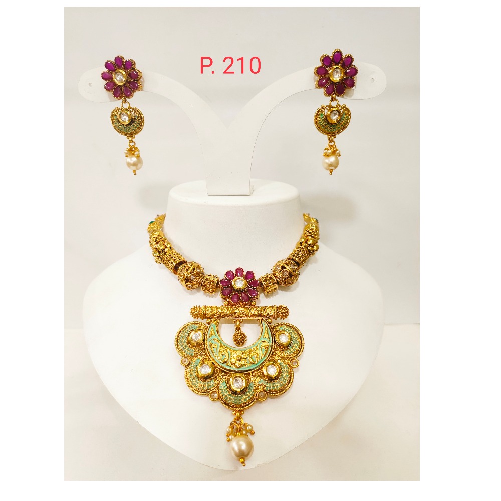 Moon style & Flower work design pendant Gold Tone choker set 1274