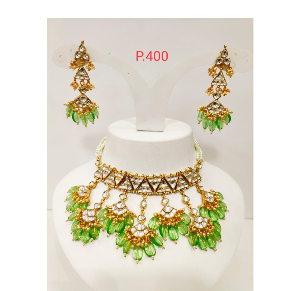 Triangle shapes choker set with mint beads 1186
