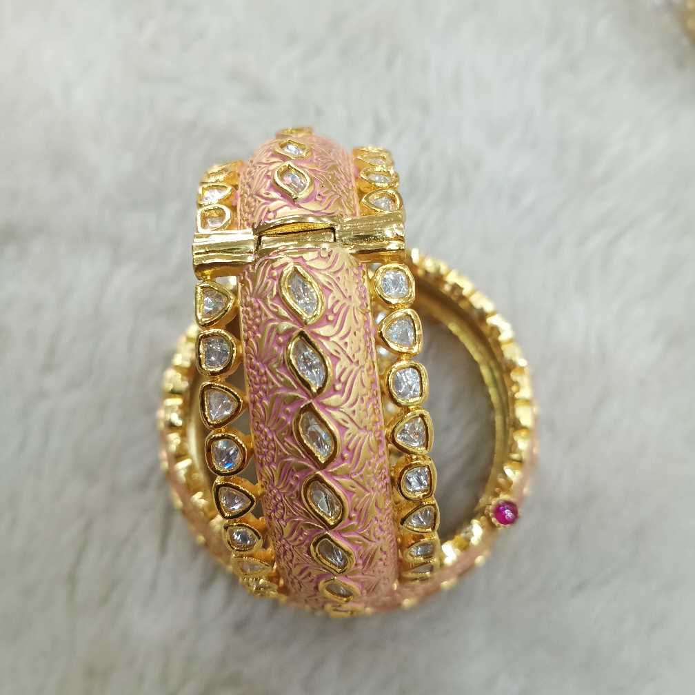 Pink Enamel Vilandi Kada