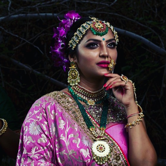 Kundan necklace set with nakshi work