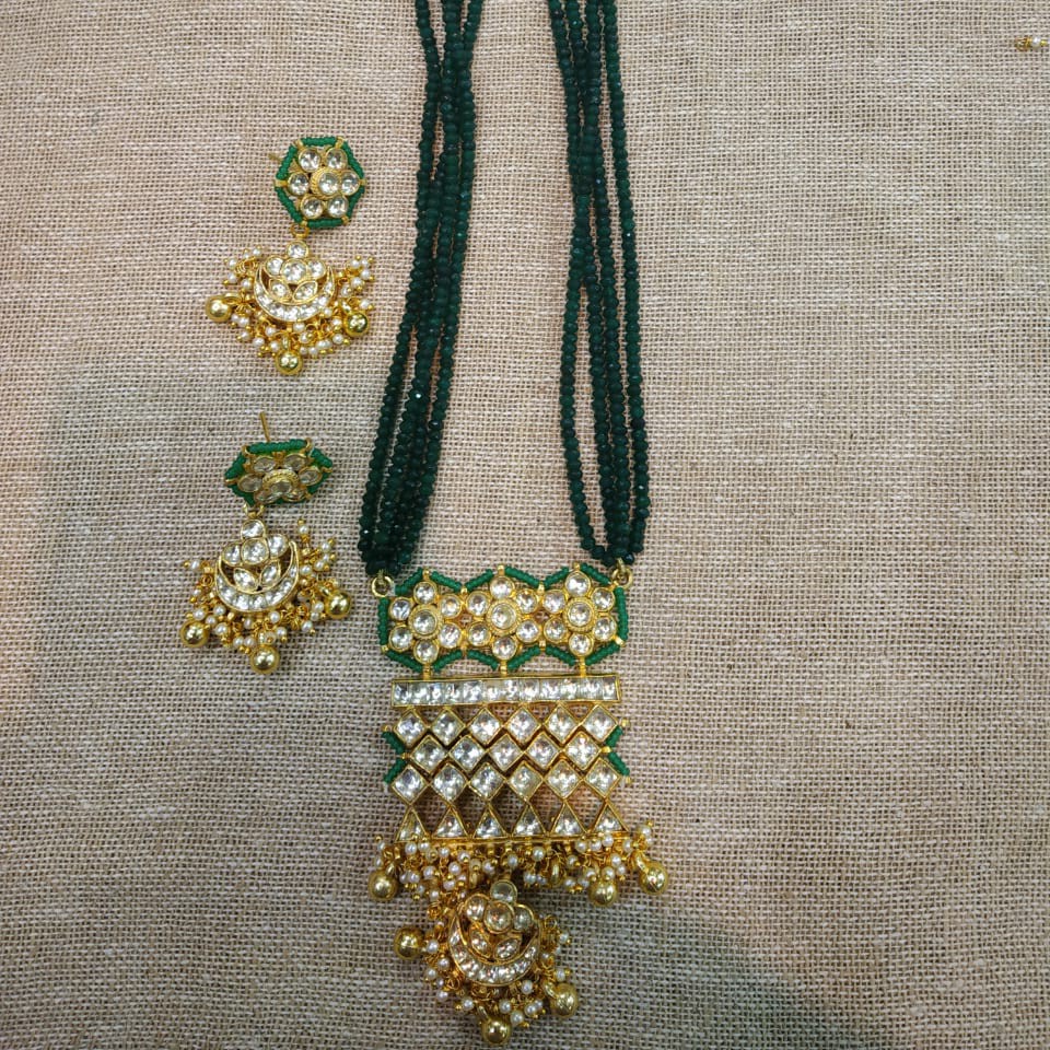 Fancy Green Colored Necklace Set 009