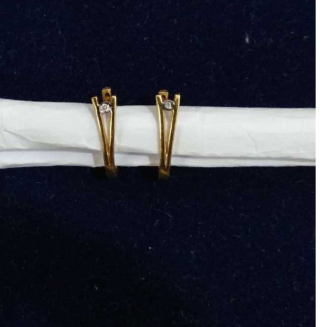18K / 750 Natural Diamond Religious Antique Bali