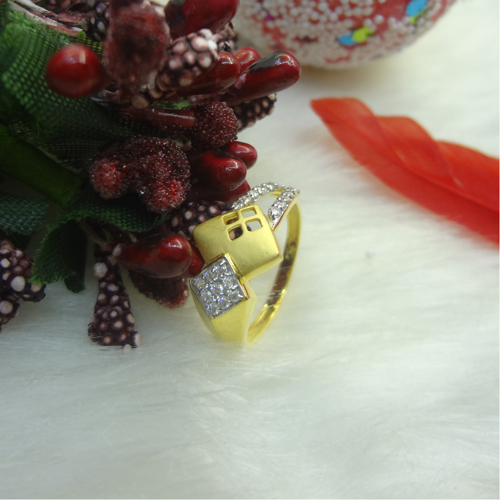 916 gold cz diamond ladies ring