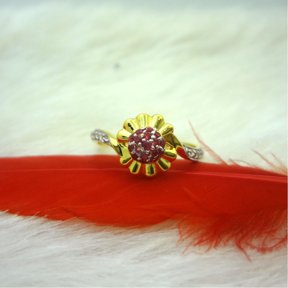 916 gold cz diamond flower pattern ladies ring - Image 3