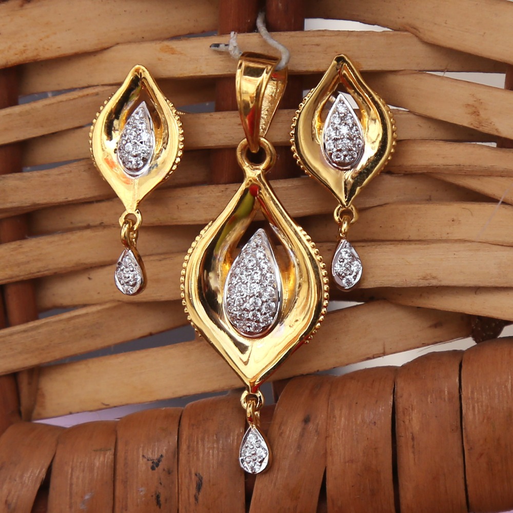 916 GOLD CZ DAIMOND PENDANT SET