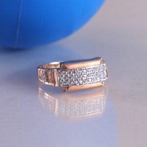 simple and attractive 18 kt rose gold gents ring
