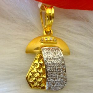 916 GOLD CZ DIAMOND ADORABLE GENTS PENDANT