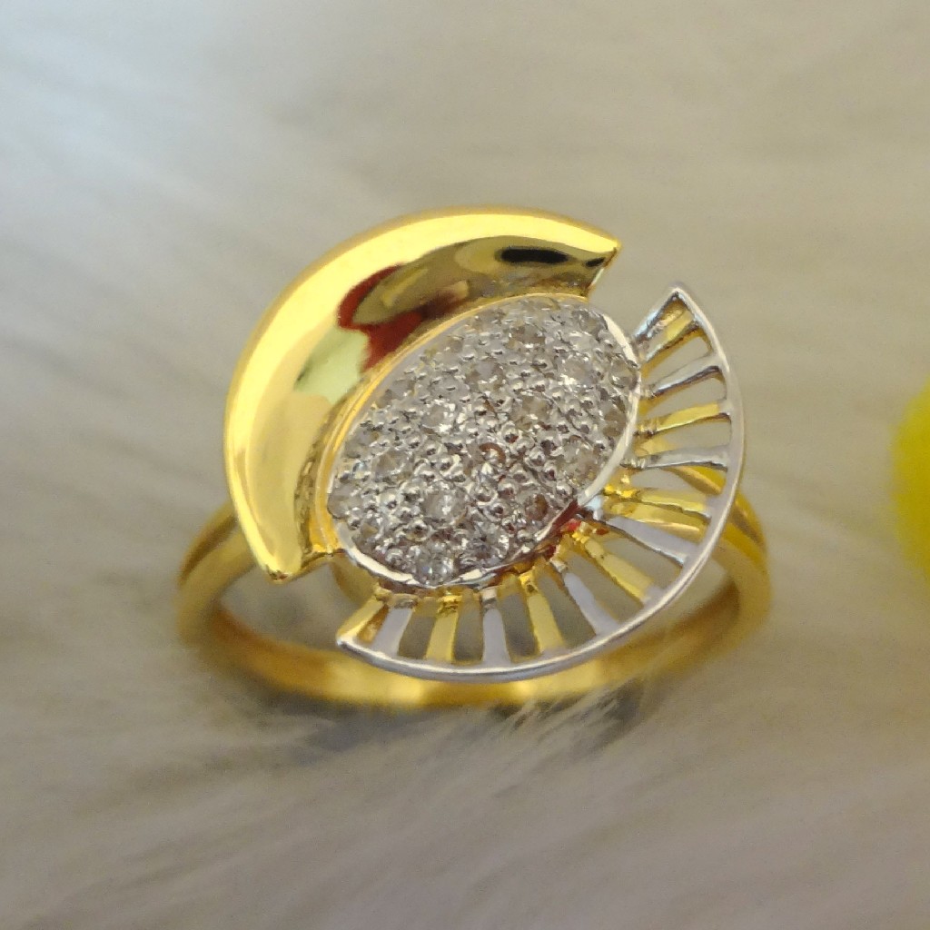 916 gold cz diamond ladies ring