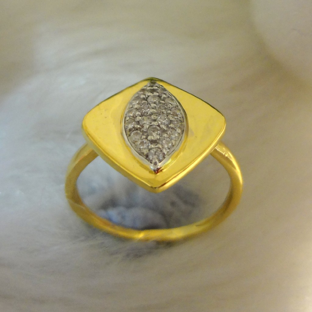 916 gold cz diamond ladies ring