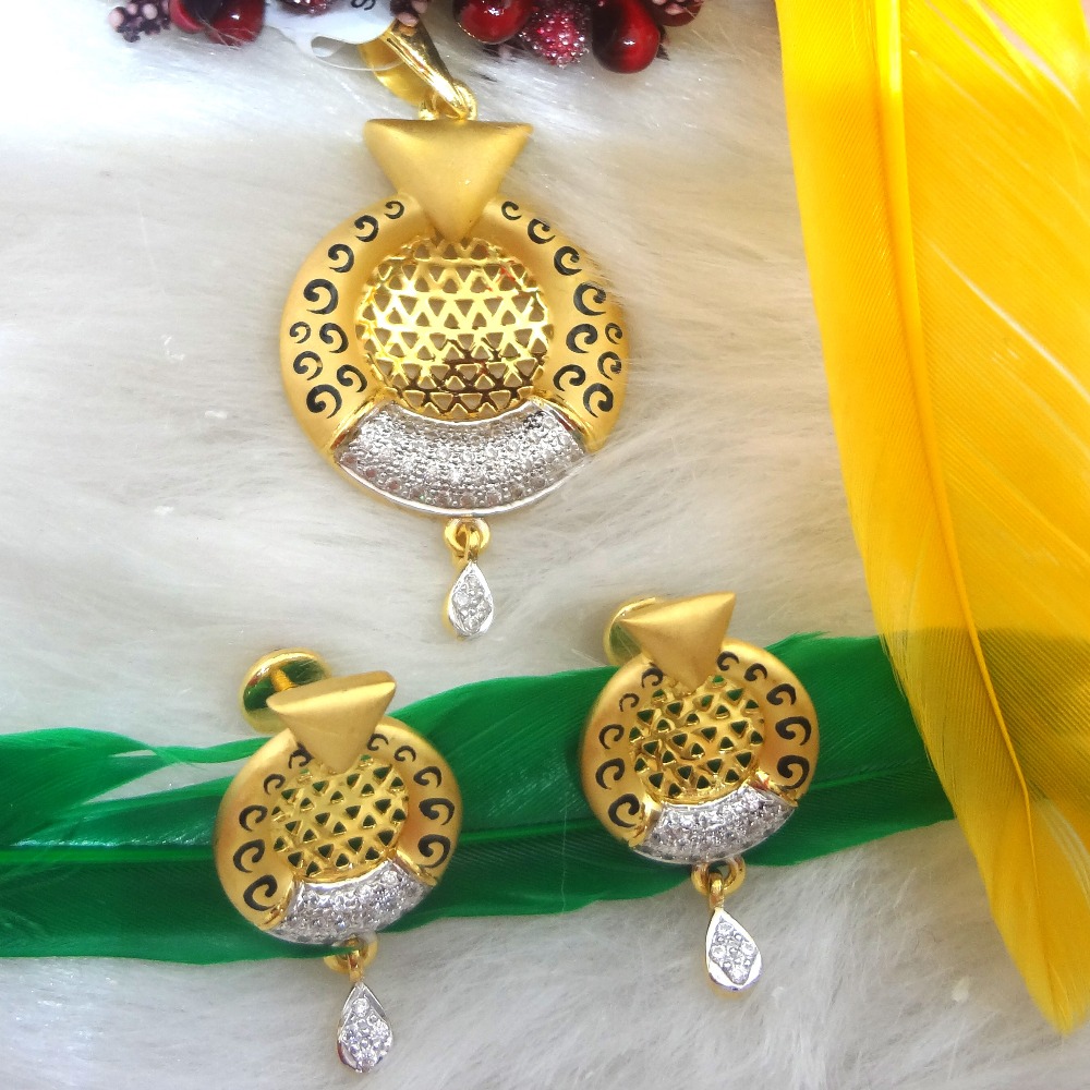 916 GOLD CZ DIAMOND PENDELSET