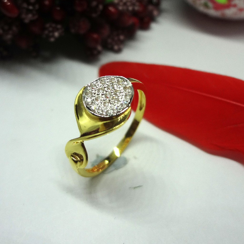 916 gold cz diamond ladies ring