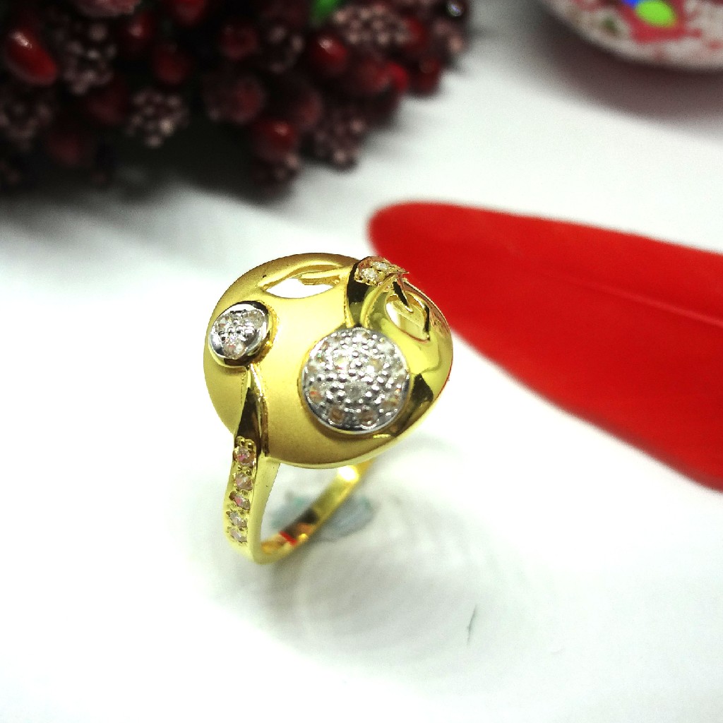 916 gold cz diamond ladies ring