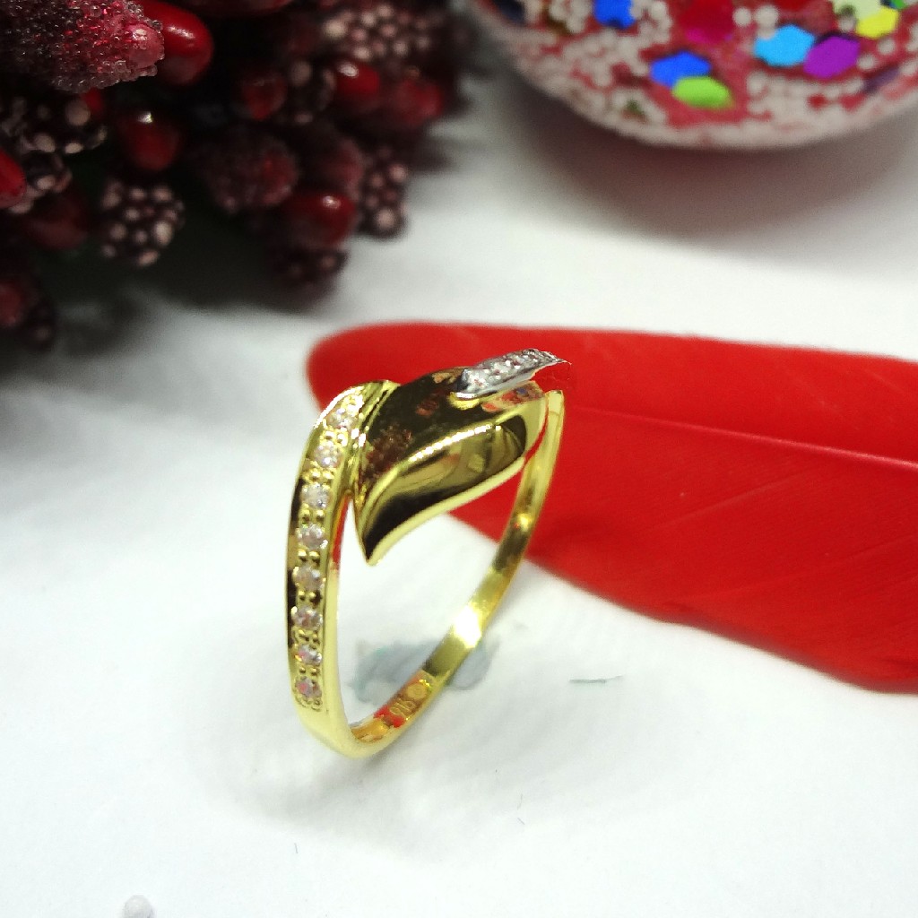 916 gold cz diamond ladies ring