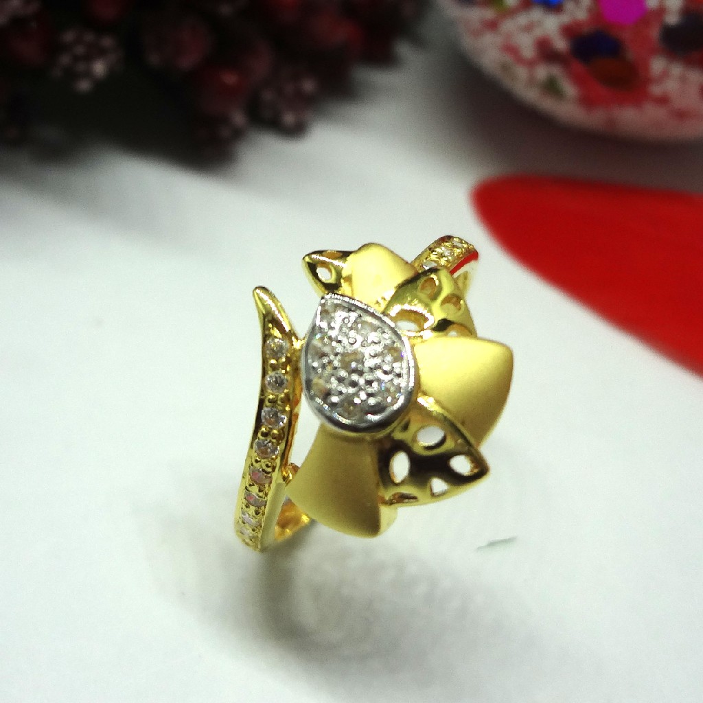 916 gold cz diamond ladies ring