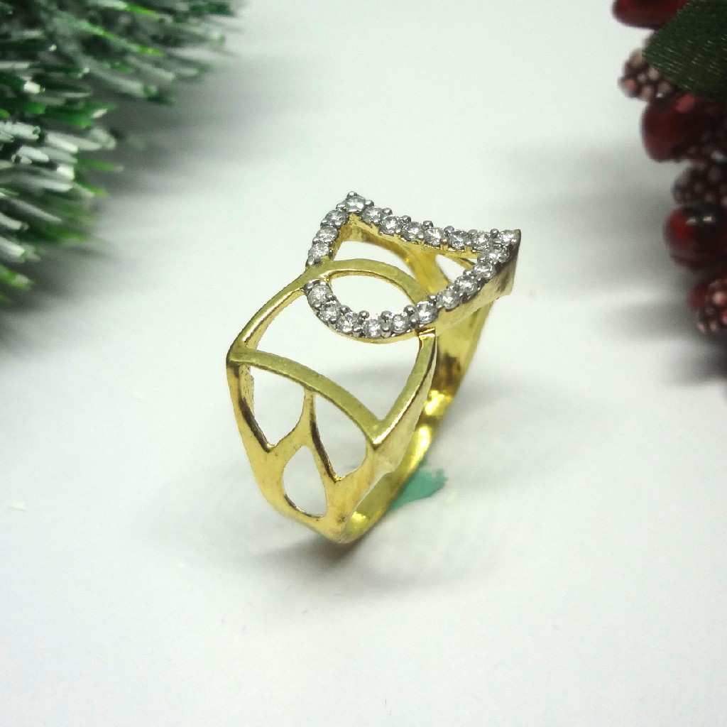 916 Gold Cz Diamond Ladies Ring