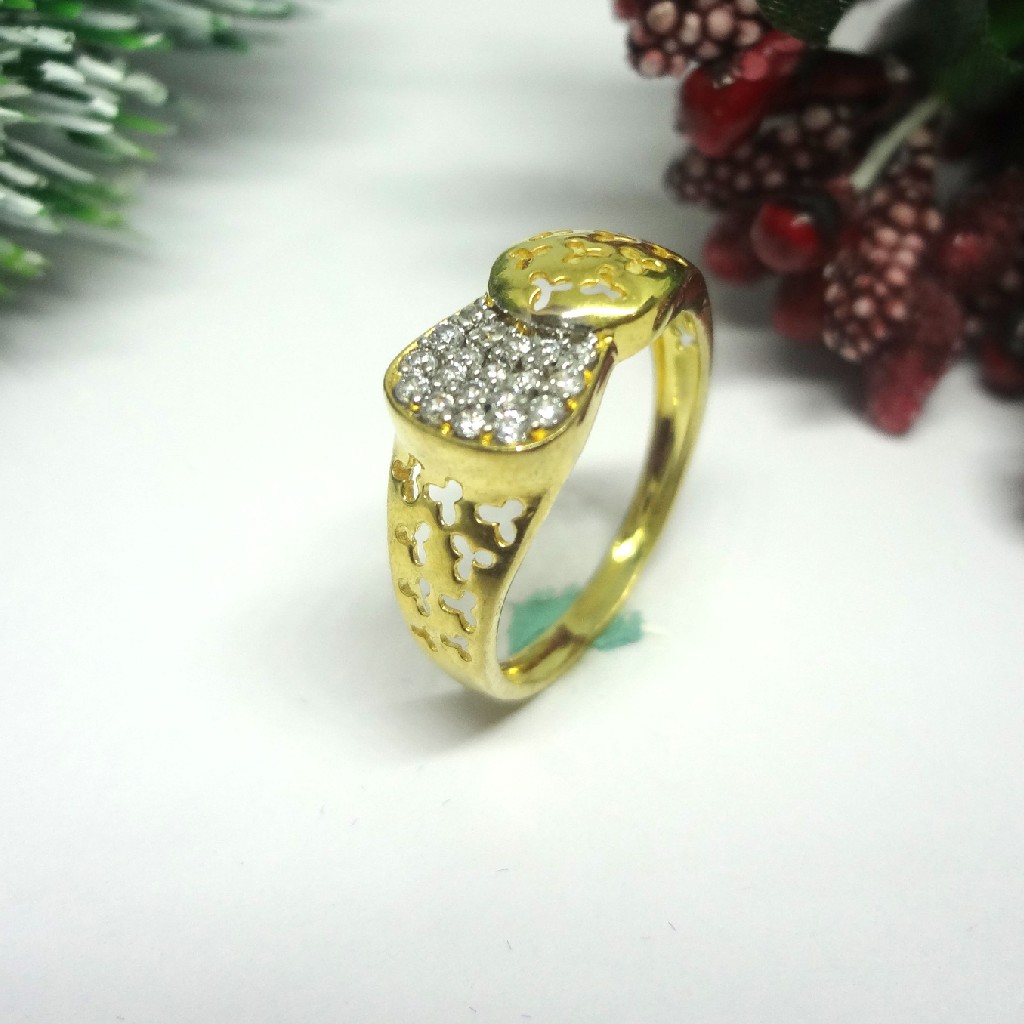916 gold cz diamond ladies ring