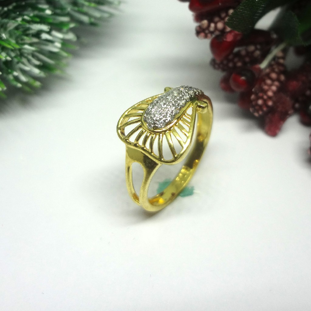 916 gold cz diamond ladies ring