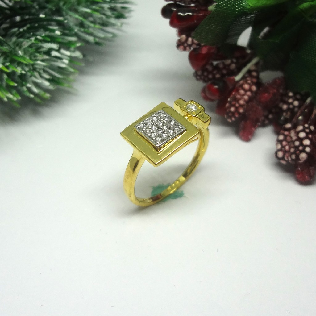 916 gold cz diamond ladies ring