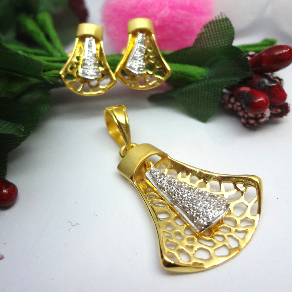916 gold cz diamond pendant set