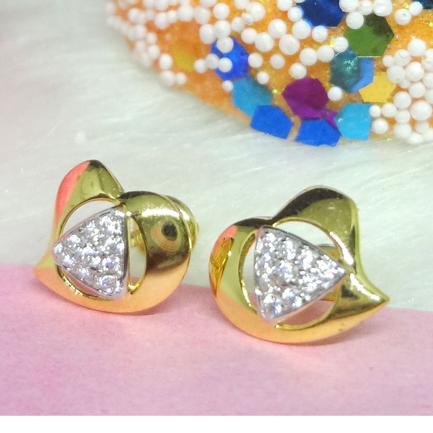 916 GOLD CZ DIAMOND hEART SHAPE EAR RING