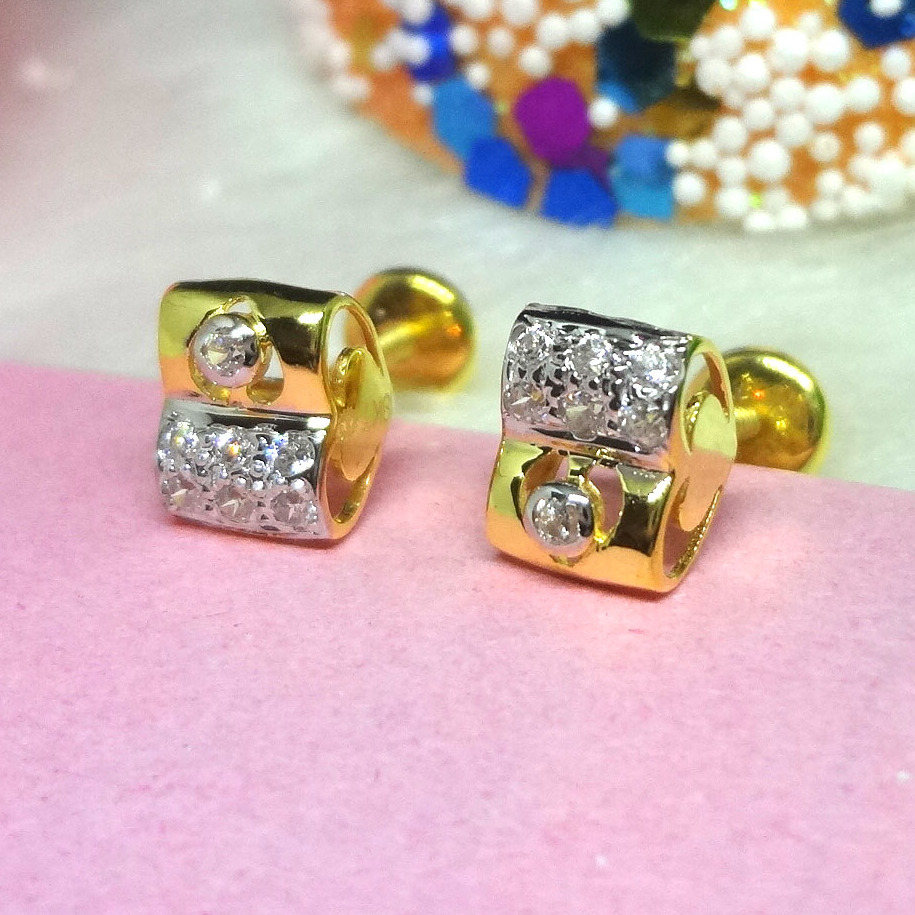 916 GOLD CZ DIAMOND STYLISH EARRING