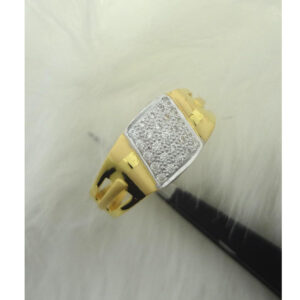 Contemporary design 22kt gold gents ring