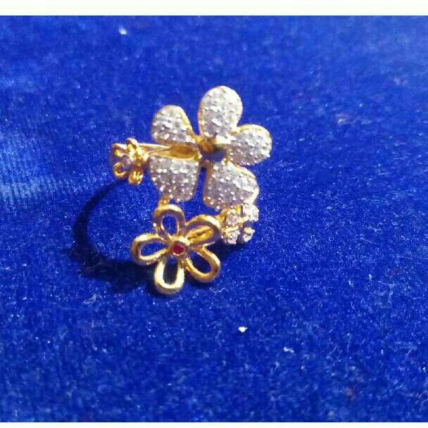 22K / 916 Gold Yellow Ladies Floral Ring