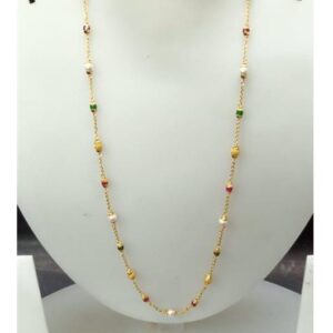 Gold pearls necklace