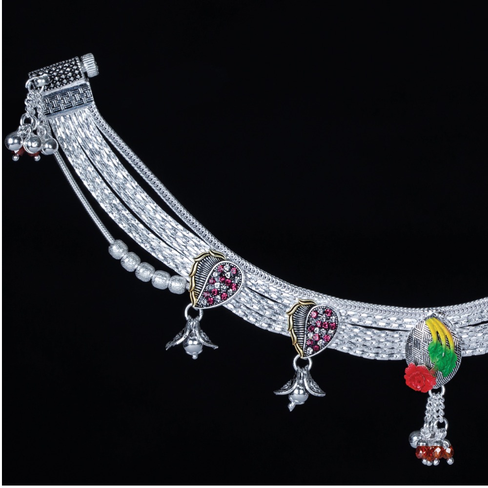 Silver Modern Design Broad Payal