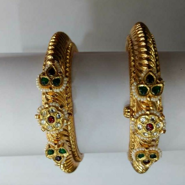 Gold Ladies Jadtar Antique Indori Bangles
