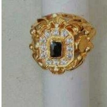 18K Gold Ladies Indian Fancy Ring Yellow