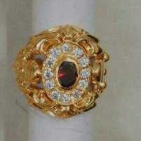 18K Gold Ladies Indian Fancy Ring Yellow