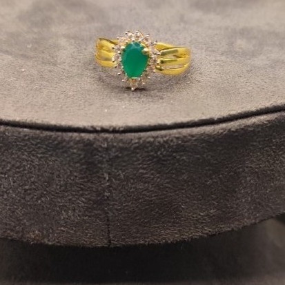 22kt gold green stone women ring