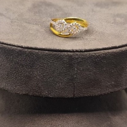 22kt gold two flower cz ring
